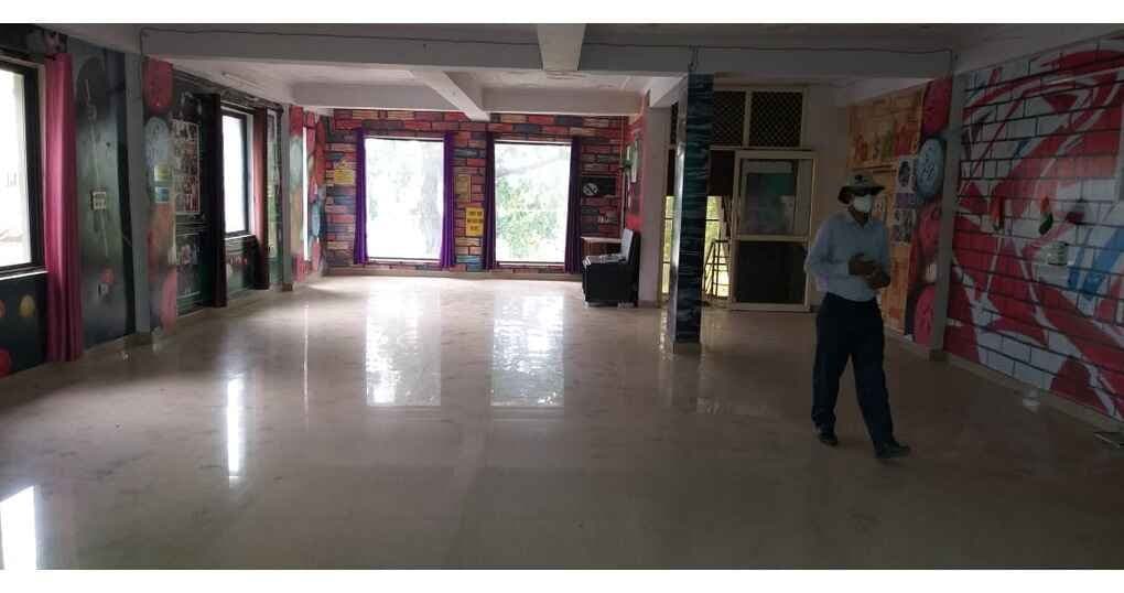 Hall 1450 sqft Near Bareilly Road