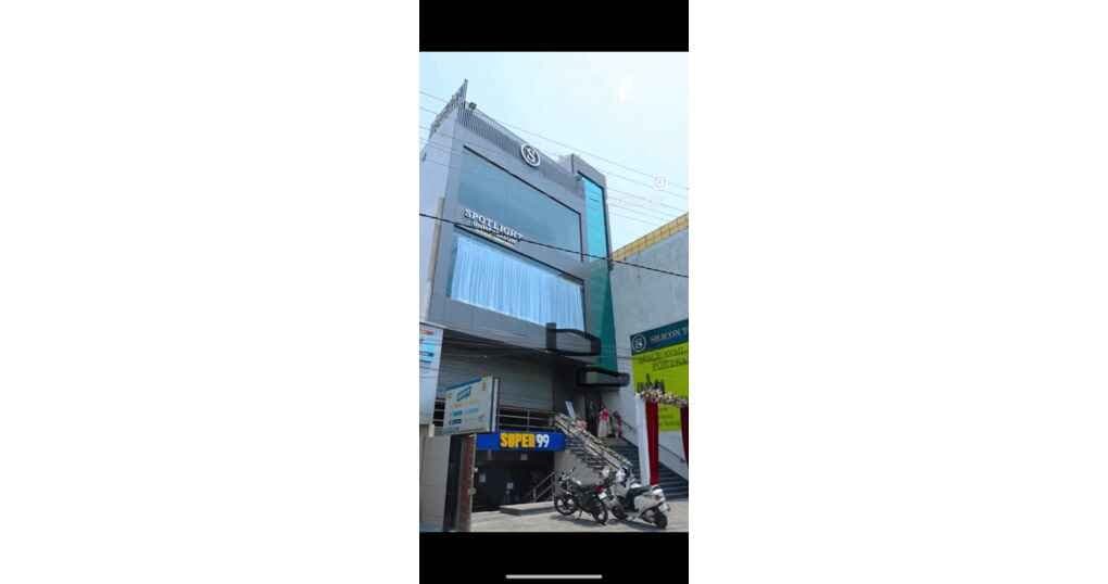 2400 SQFT Hall For Rent Near Brijlok Colony — thumbnail 3